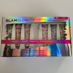 Glam glow Paint the town set face masks